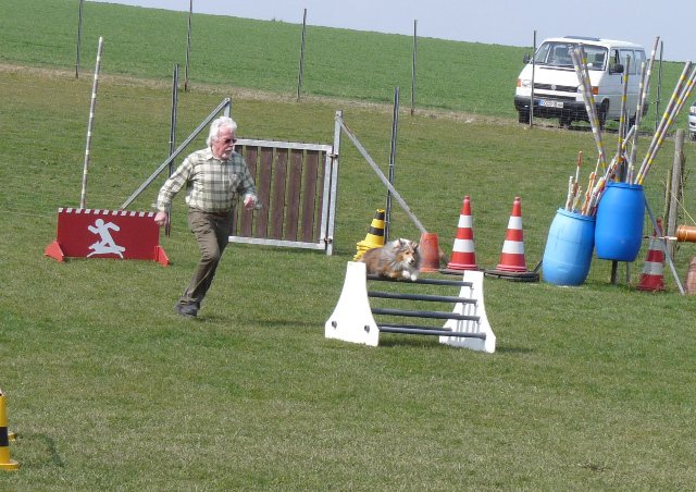 20090412_1712646712_shorty14